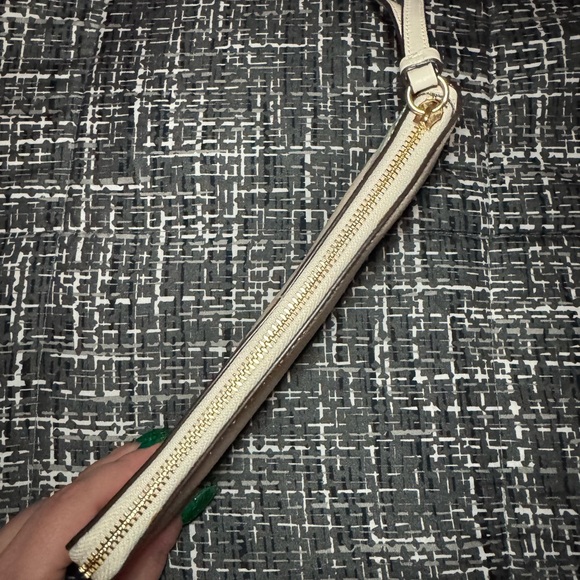 Coach Floral Wrislet - Picture 3 of 4